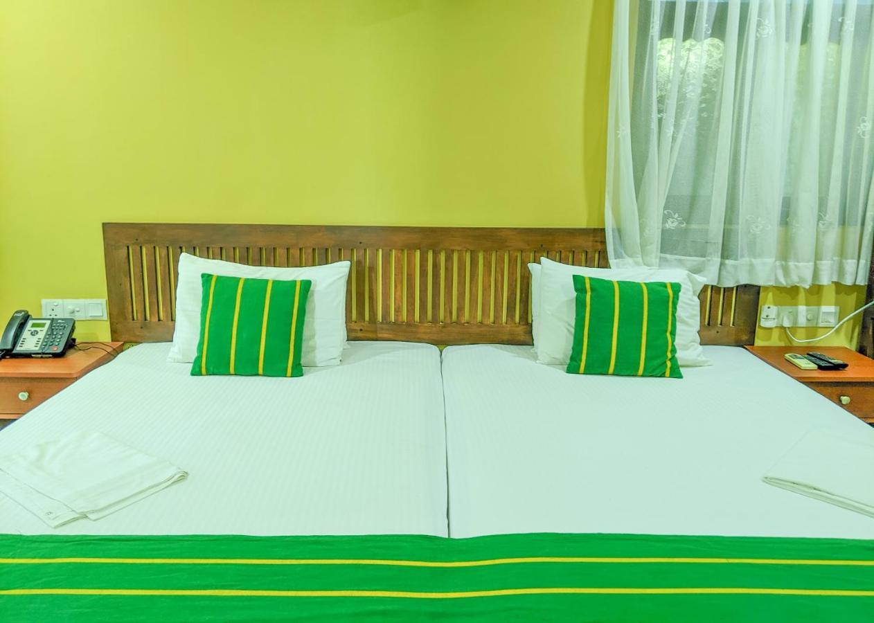Yala Golden Wild Bed & Breakfast Tissamaharama Eksteriør bilde