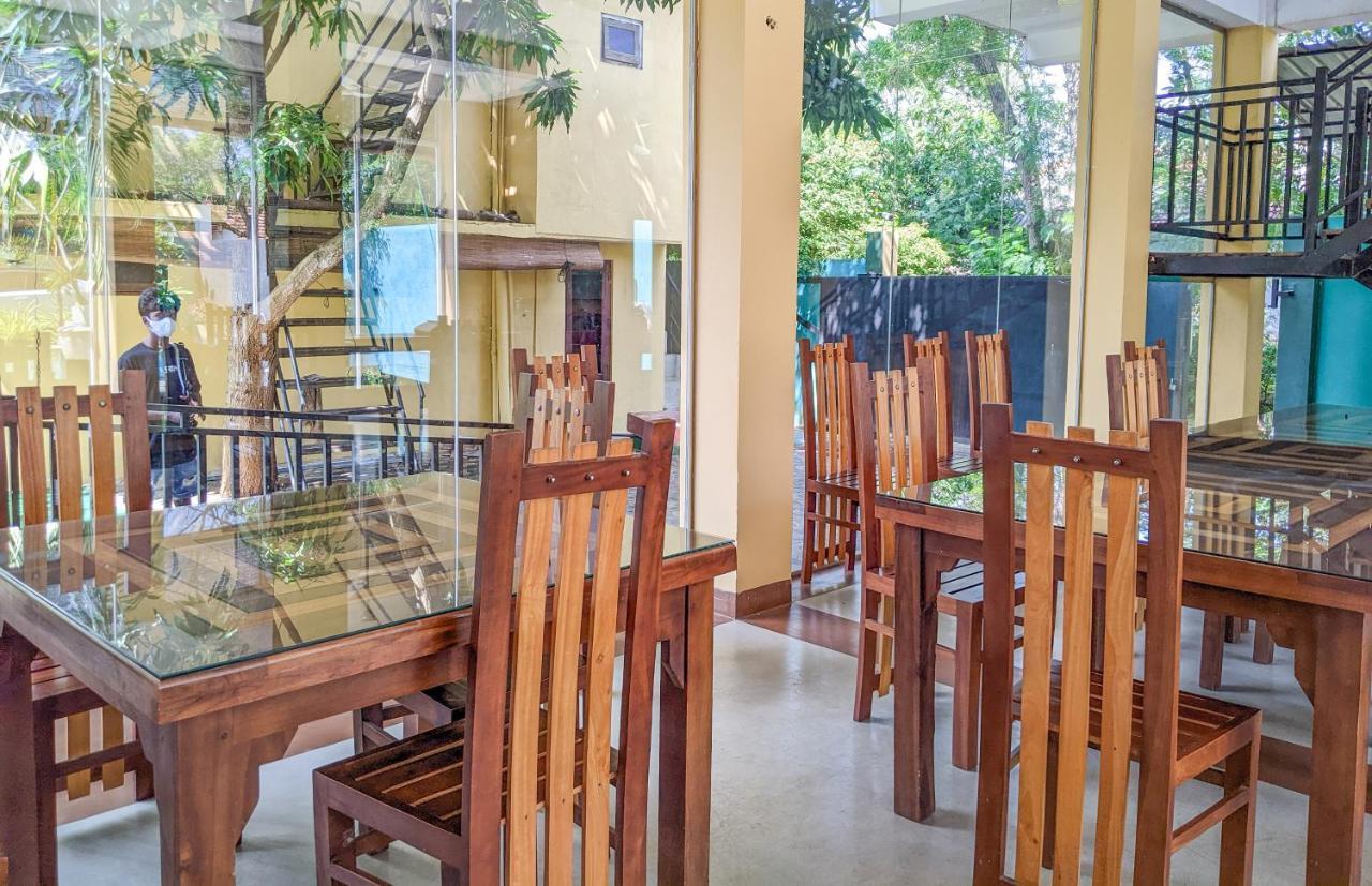Yala Golden Wild Bed & Breakfast Tissamaharama Eksteriør bilde