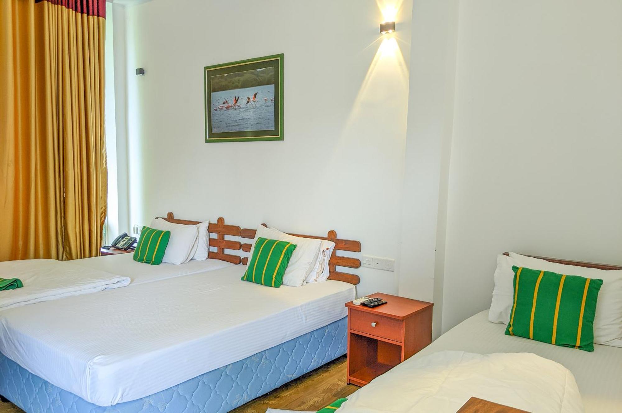 Yala Golden Wild Bed & Breakfast Tissamaharama Eksteriør bilde